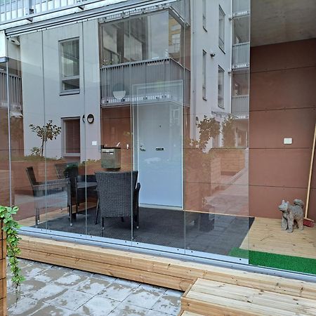 Ydinkeskustassa Saunallinen Huoneisto Kahdessa Tasossa Kuopio Bagian luar foto