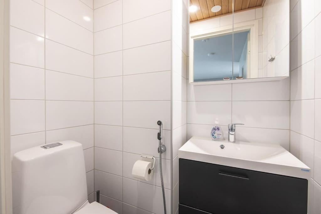 Ydinkeskustassa Saunallinen Huoneisto Kahdessa Tasossa Kuopio Bagian luar foto